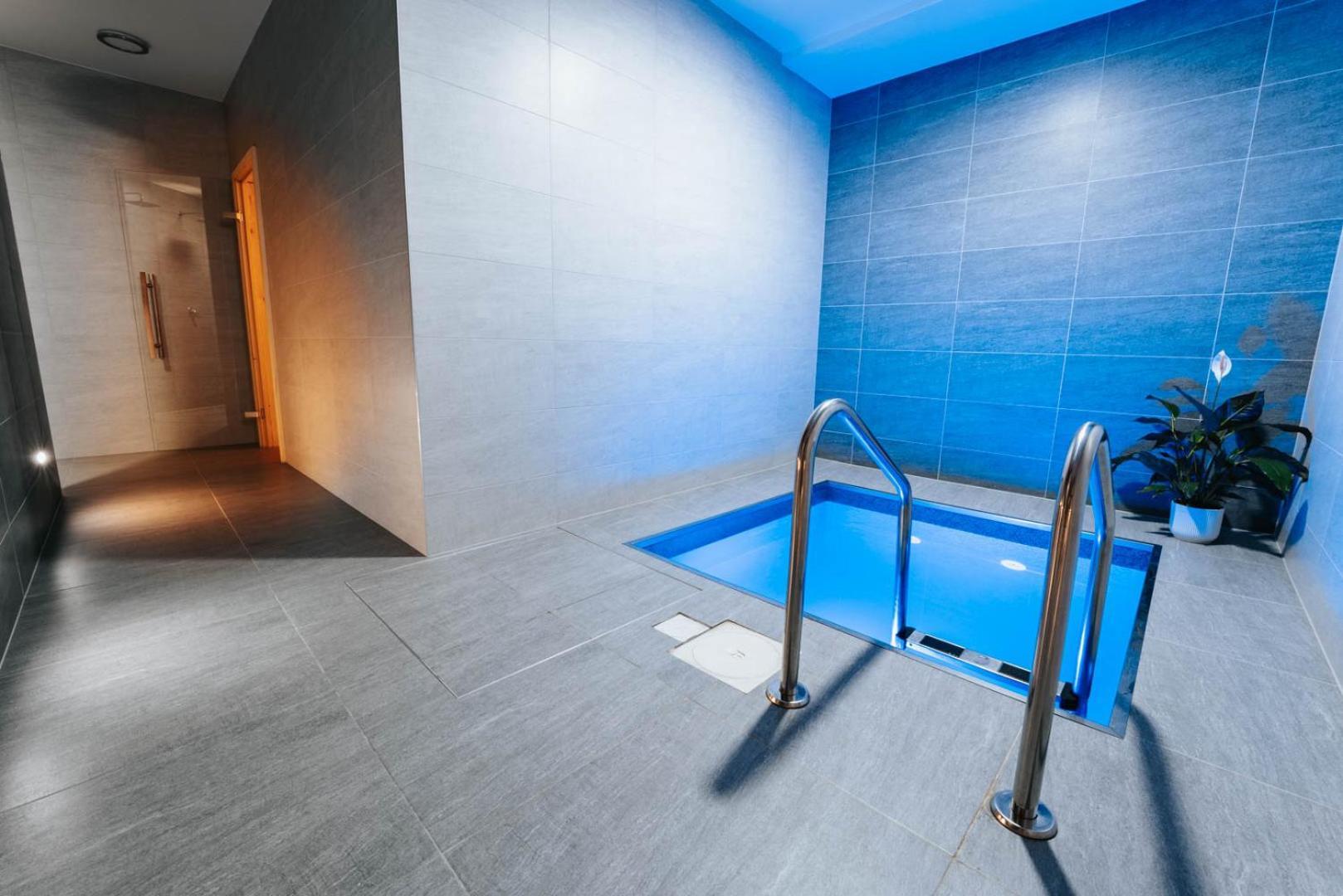 Hotel Artaban Zirovnice Экстерьер фото